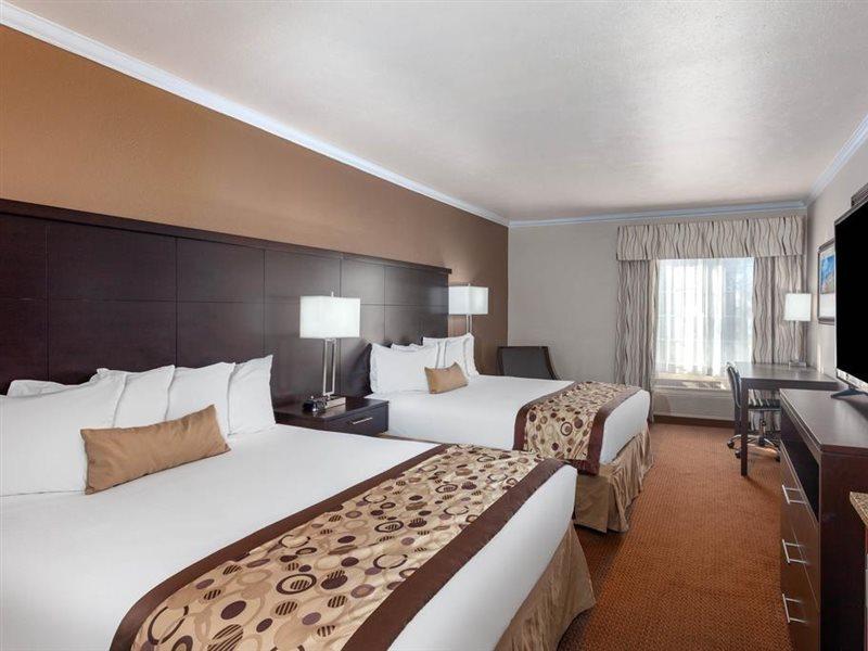 Ramada By Wyndham Moses Lake Exterior photo