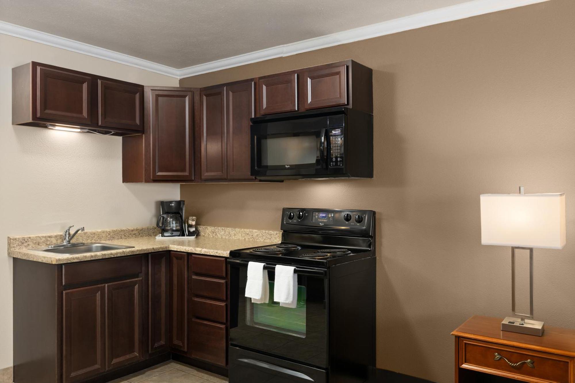 Ramada By Wyndham Moses Lake Exterior photo